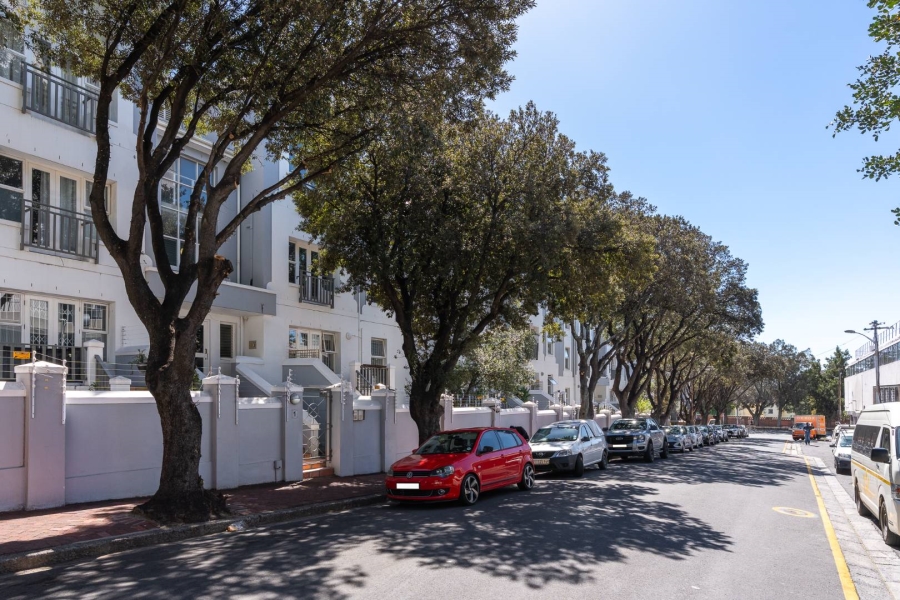 To Let 1 Bedroom Property for Rent in Oranjezicht Western Cape